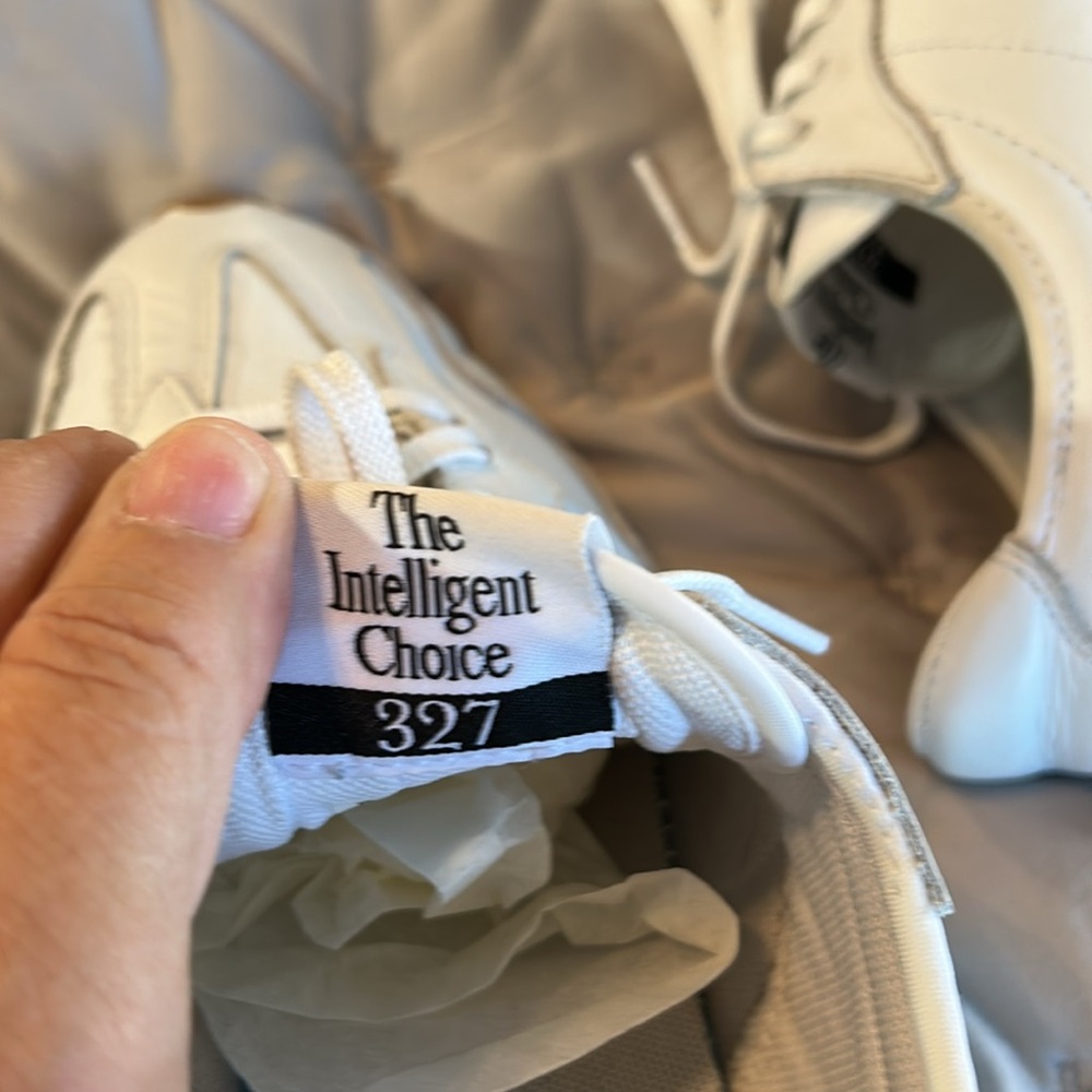 New Balance leather 327 White Sneakers - Picture 7 of 7